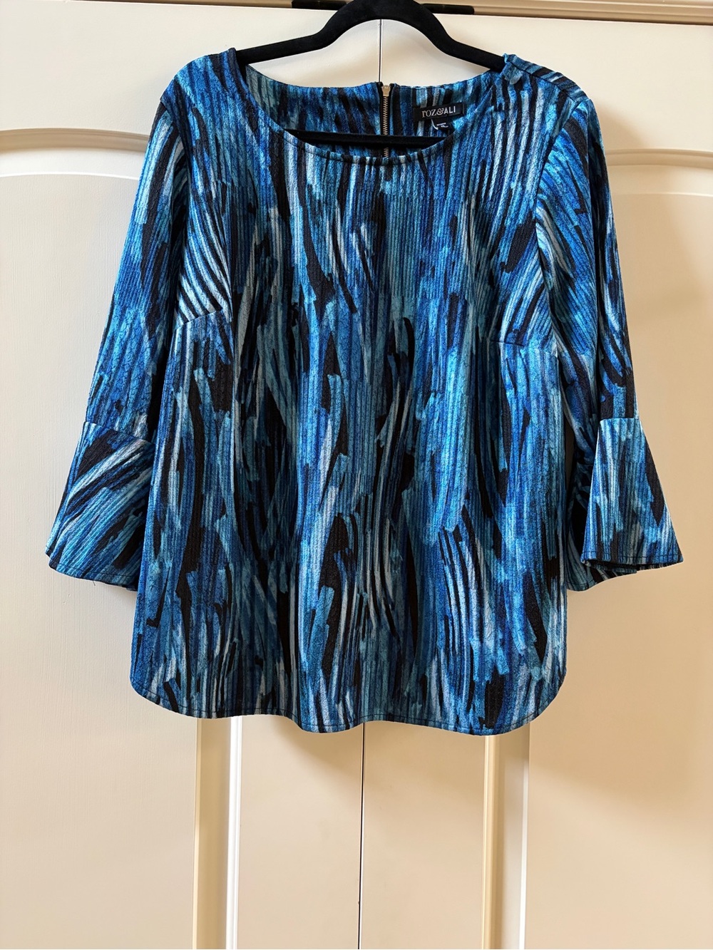 Roz & Ali Blue and Black Abstract Brushstroke Blouse